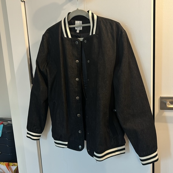 MD D Women’s denim varsity jacket- New w/o tag! - Picture 4 of 6